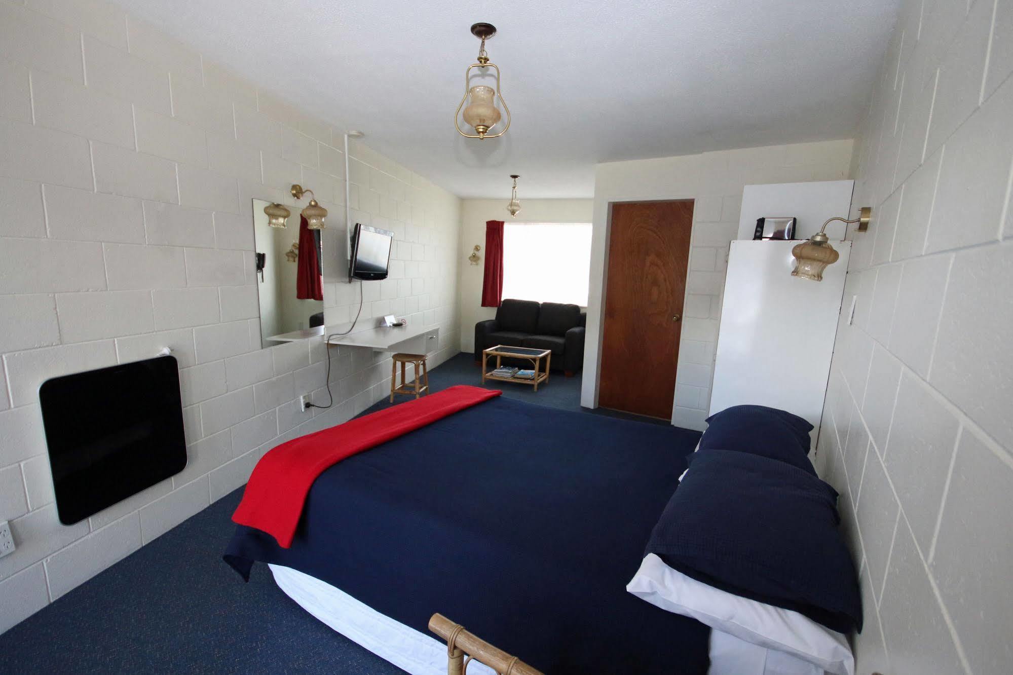 Midway Pacifica Lodge Lower Hutt Extérieur photo